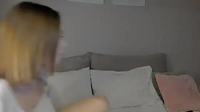 Stefa_Evans from StripChat is Freechat