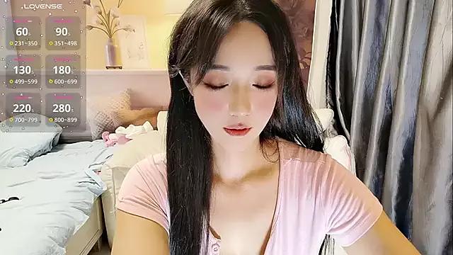 Su-nshine from StripChat is Freechat