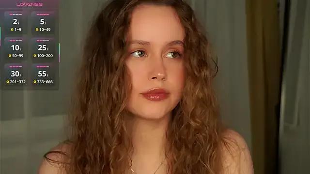 SusannaScholler from StripChat is Freechat
