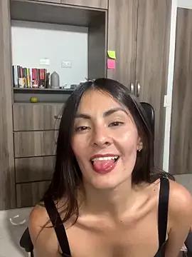 sweet-abbie from StripChat is Freechat