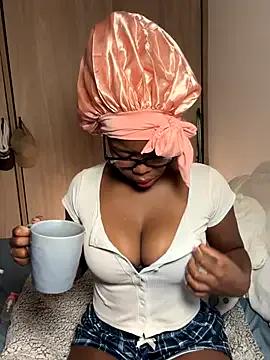 Sweet-Jade from StripChat is Freechat
