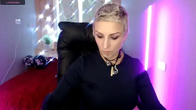 Sweet-n-Strong from StripChat is Freechat