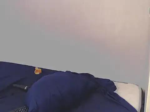 Sweet-PetiteX from StripChat is Freechat