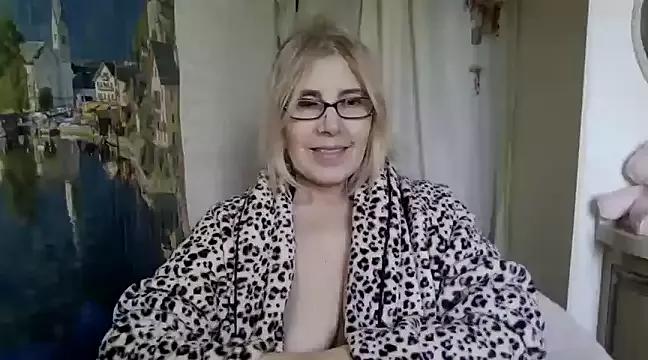 Find your cherished anal broadcaster match with our advanced interactive search and filtering options, allowing you to tailor-make your live event desires.