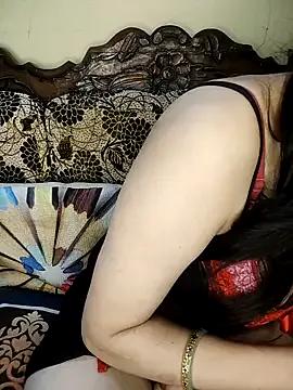 Sweet_seema from StripChat is Freechat