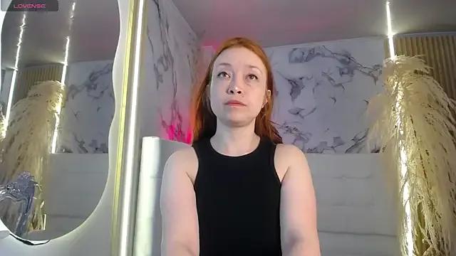 SweetBriana from StripChat is Freechat