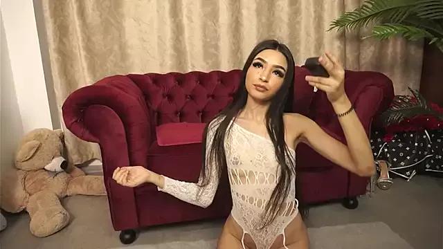 SweetChristine from StripChat is Freechat