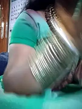 sweetqueen143 from StripChat is Freechat