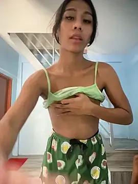 sweety_kyrah18 from StripChat is Freechat