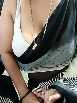 tami_lavanya from StripChat is Freechat