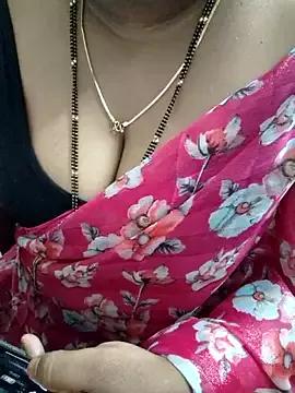 Tamil-rami from StripChat is Freechat