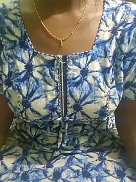 TAMIL-URVASHI from StripChat is Freechat