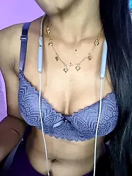 Tamil_siluku from StripChat is Freechat