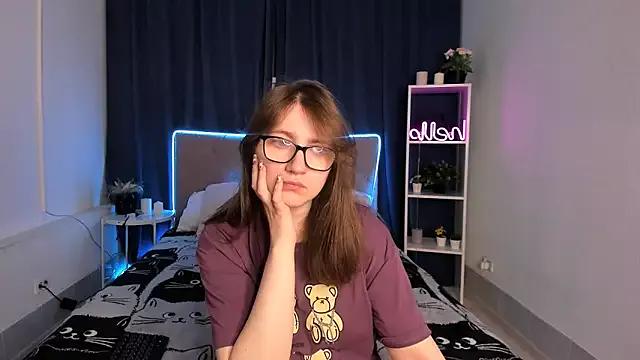 Tara_Grainn from StripChat is Freechat