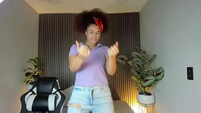 taylor_gleen from StripChat is Freechat