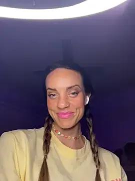 Texxaspearl from StripChat is Freechat