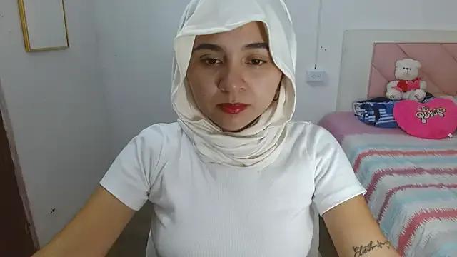 Thalian from StripChat is Freechat