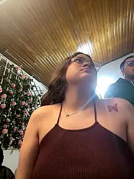 Tharafresneda_ from StripChat is Freechat