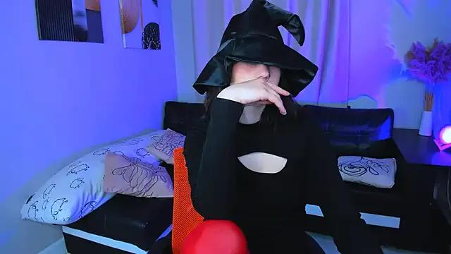 thepretty_kitty from StripChat is Freechat