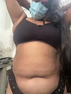 ThickkDesiDoLL from StripChat is Freechat