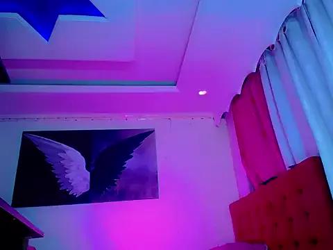TiffanyMackensyy from StripChat is Freechat