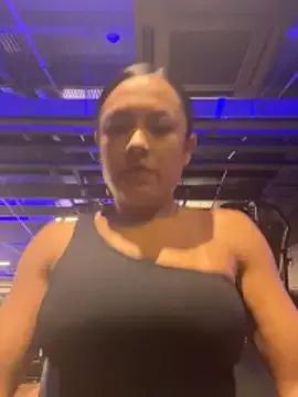 TiffanyyLam from StripChat is Freechat