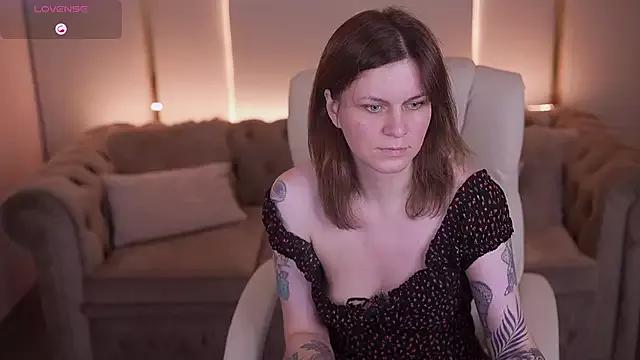 TinaMelt from StripChat is Freechat