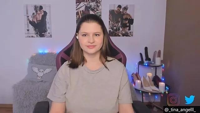 Find your cherished anal broadcaster match with our advanced interactive search and filtering options, allowing you to tailor-make your live event desires.