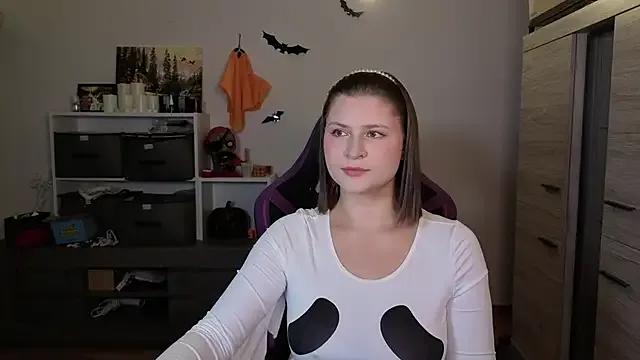 TinniAngel from StripChat