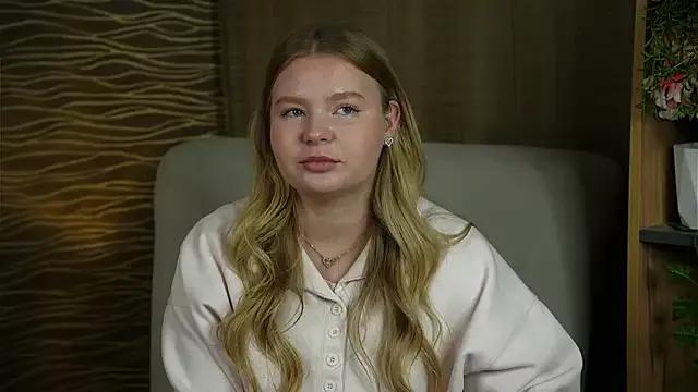 TorieDeeb from StripChat is Freechat