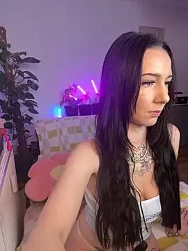 Trixie-Tainted from StripChat