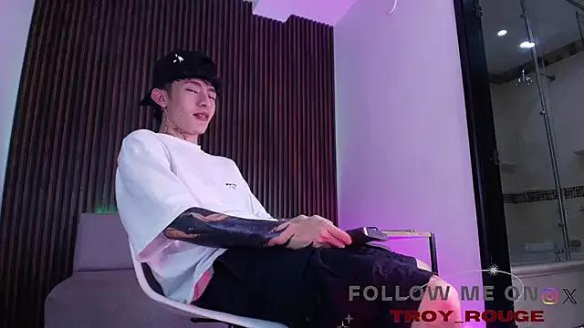 troy_rouge from StripChat is Freechat