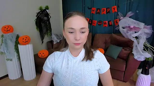 TrueReincarnation from StripChat is Freechat