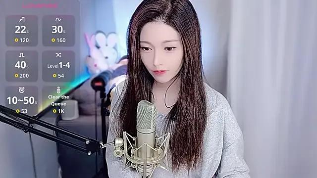 Tw_Sexynn from StripChat is Freechat