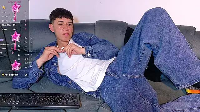 Twink_daren from StripChat is Freechat