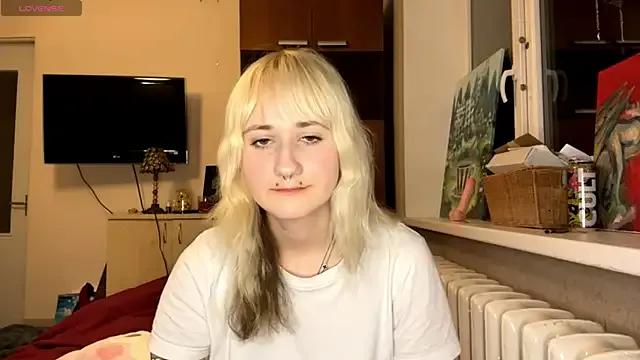 Ulemonala_Cute from StripChat is Freechat