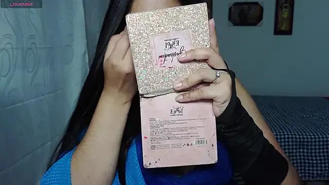 Umarany from StripChat