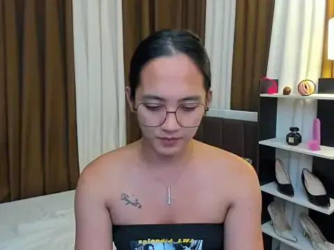 URHottestAngel from StripChat is Freechat