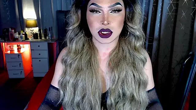 UrStripGoddessxxx from StripChat is Freechat