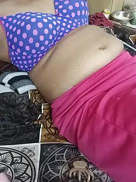 v_hot_lovers777 from StripChat is Freechat