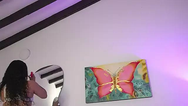 valentina_king18 from StripChat is Freechat