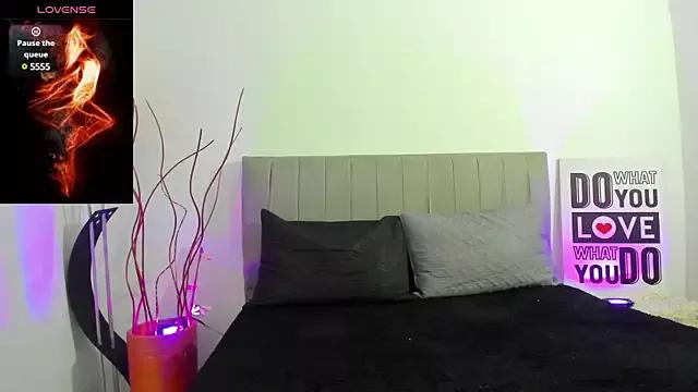 Valentinavelvett from StripChat is Freechat
