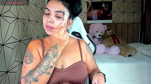 vane_lopez_ from StripChat is Freechat