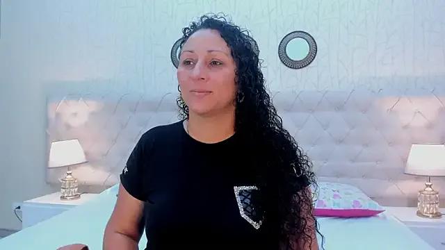 Find your cherished anal broadcaster match with our advanced interactive search and filtering options, allowing you to tailor-make your live event desires.