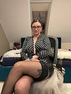Find your cherished anal broadcaster match with our advanced interactive search and filtering options, allowing you to tailor-make your live event desires.