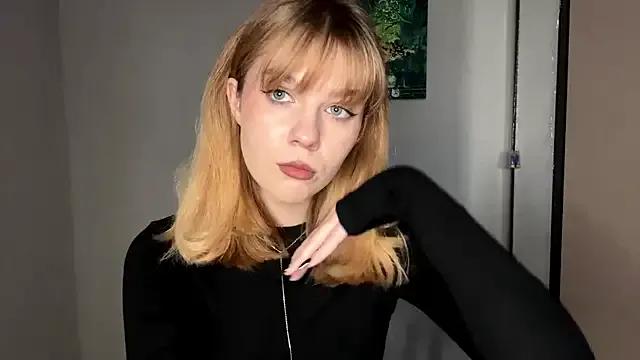 Venira_spark from StripChat is Freechat