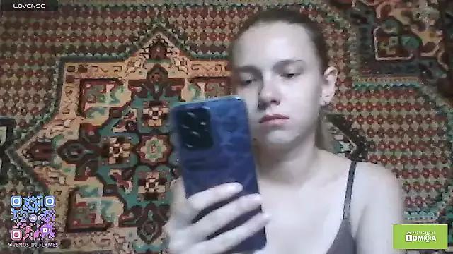 venus_in_flames from StripChat is Freechat