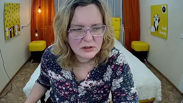 VestaWoody from StripChat is Freechat