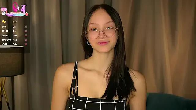 VetaManhardt from StripChat is Freechat