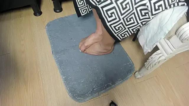 Vickyfox_ from StripChat is Freechat